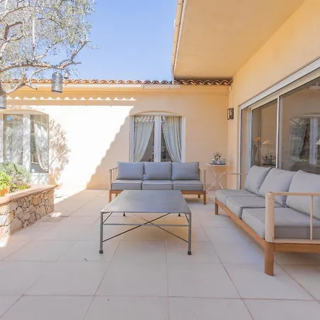 Villa De Prestige Avec Piscine *