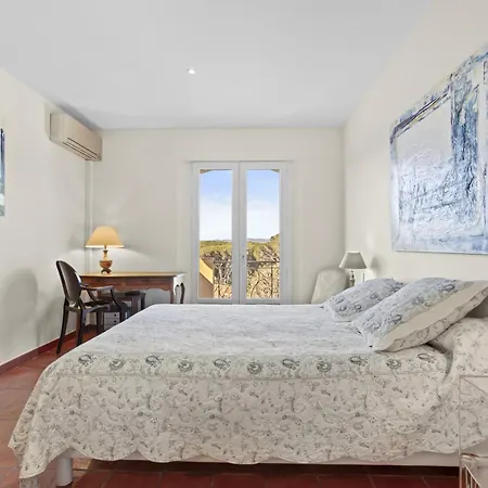 Villa De Prestige Avec Piscine *