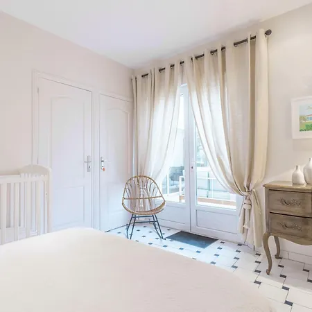De Prestige Avec Piscine Villa